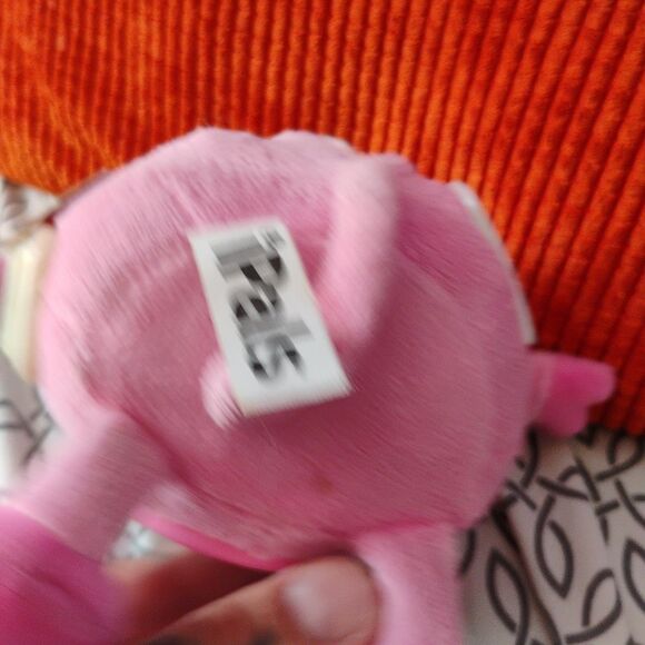 Pink iPals Pig Speaker System by Commonwealth - iPhone, Android, CD, MP3 - Picture 4 of 5